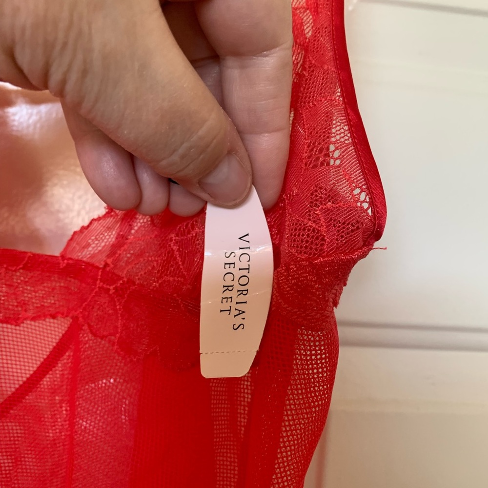 Victoria's Secret Red Sheer With Lace Lingerie NWT 🌴 - Picture 5 of 9